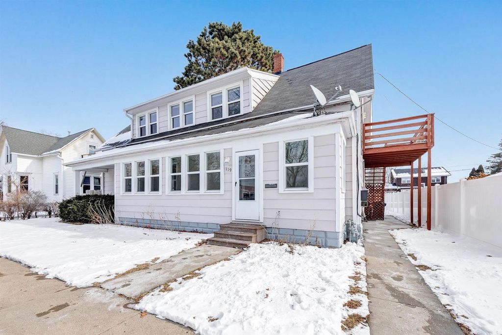 Photo of 119 S Ontario STREET, De Pere, WI 54115 (MLS # 50320918)