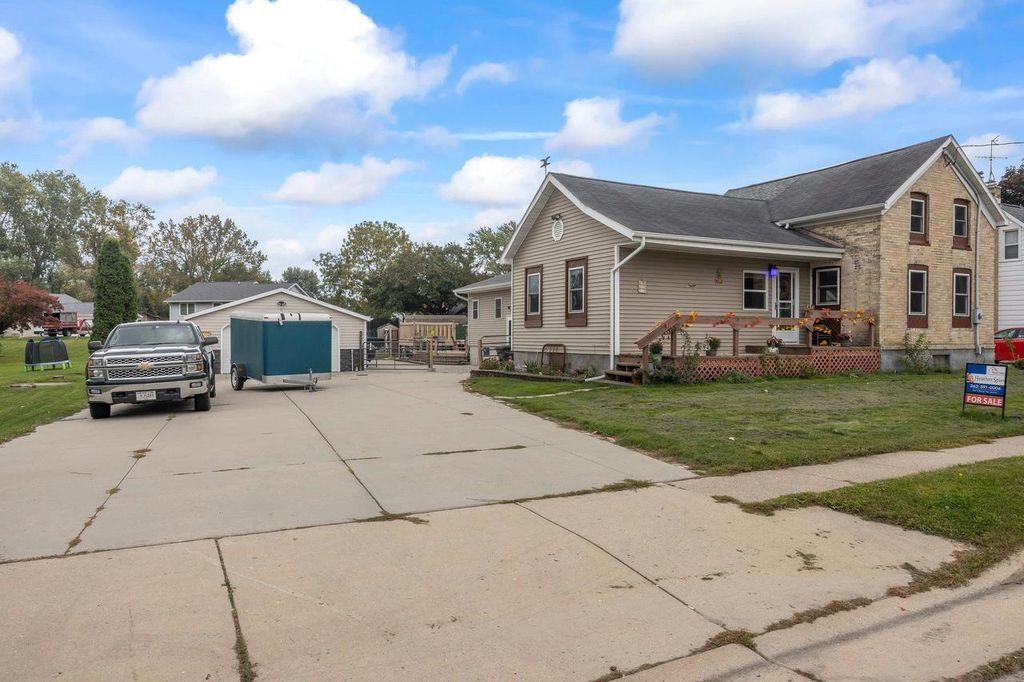 Photo of 5211 Monches ROAD, Colgate, WI 53017 (MLS # 1944925)