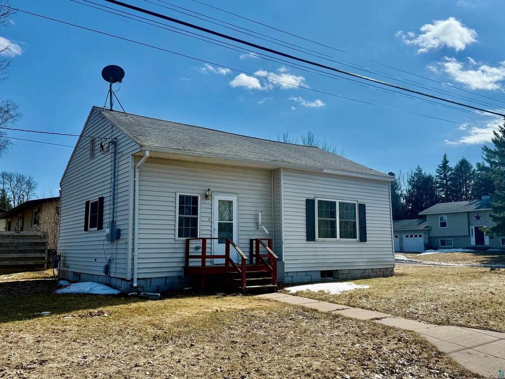 Photo of 800 12th Ave W Ave, Ashland, WI 54806 (MLS # 6124428)