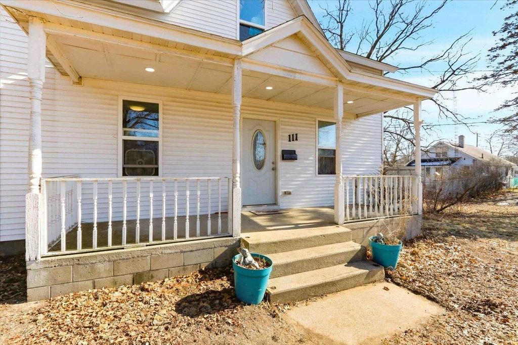 Photo of 111 James STREET, Portage, WI 53901 (MLS # 2016634)