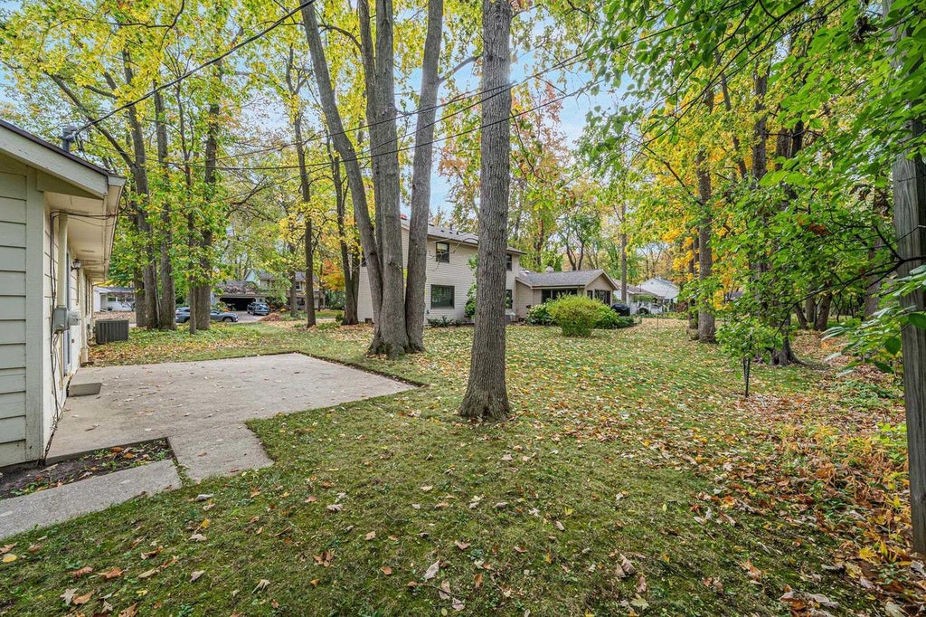 Photo of 1611 E Fremont STREET, Appleton, WI 54915 (MLS # 50334320)