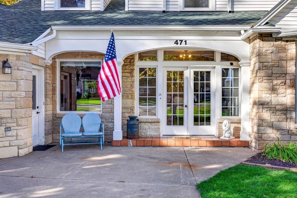 Photo of 471 Holland COURT, Kaukauna, WI 54130 (MLS # 50334105)