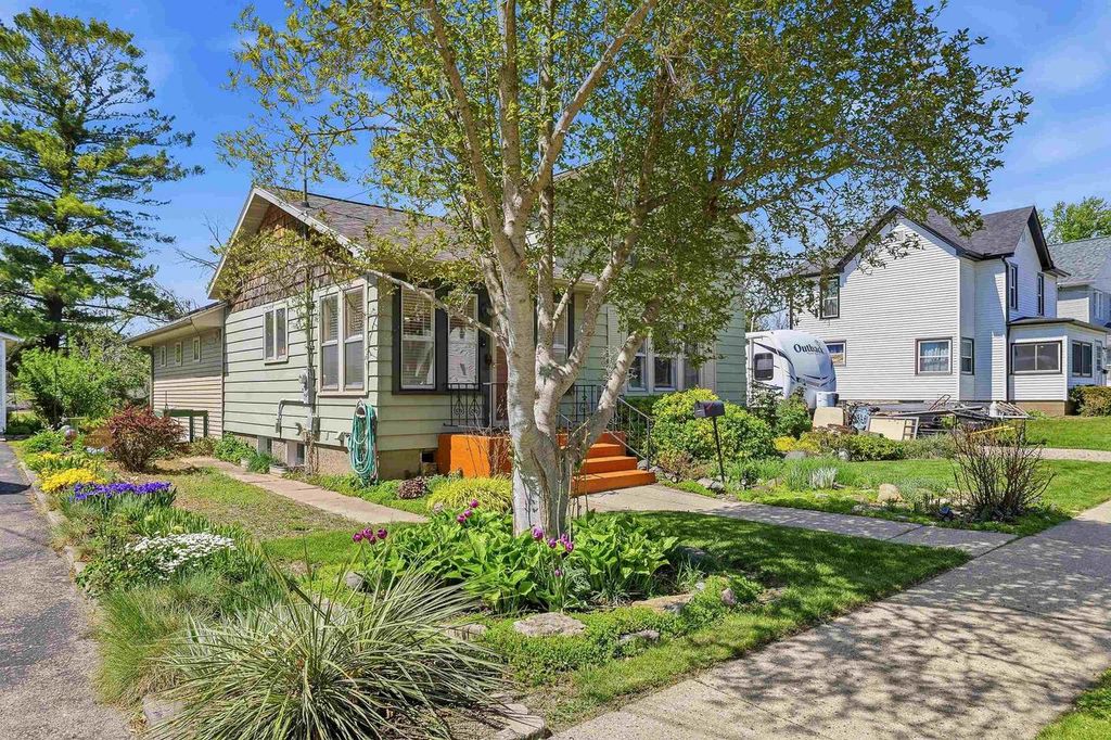 Photo of 218 Roller AVENUE, Beaver Dam, WI 53916 (MLS # 2022776)