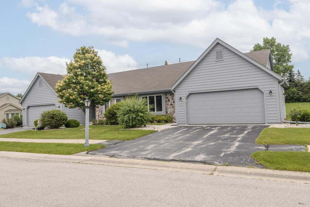 Photo of W178N9858 Riversbend CIRCLE E CIRCLE E #D-95, Germantown, WI 53022 (MLS # 1969346)