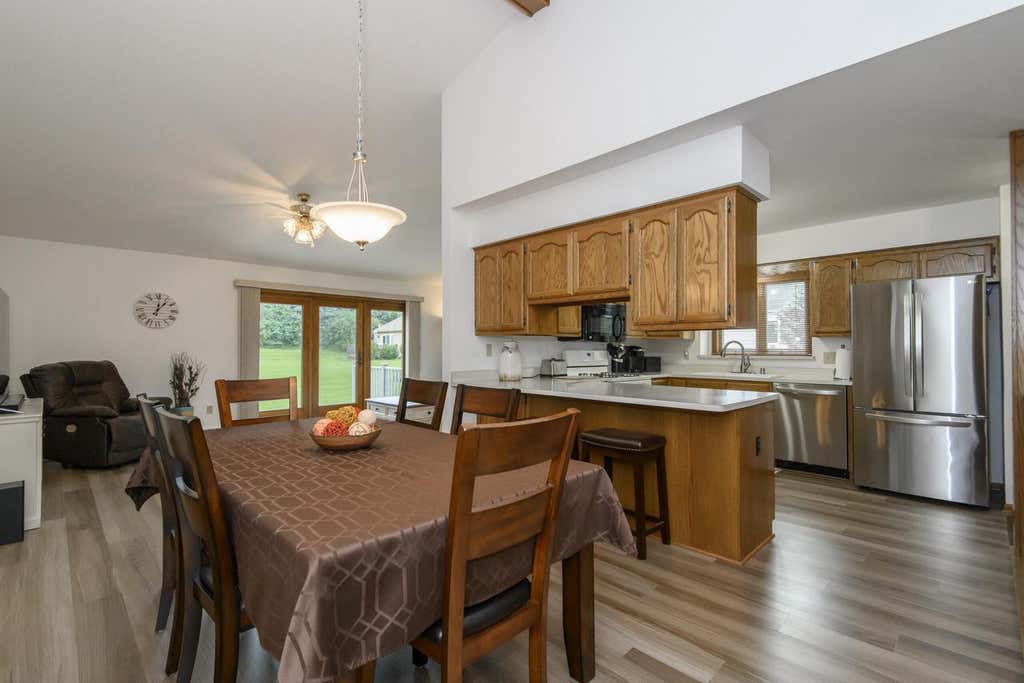 Photo of W178N9858 Riversbend CIRCLE E CIRCLE E #D-95, Germantown, WI 53022 (MLS # 1969346)