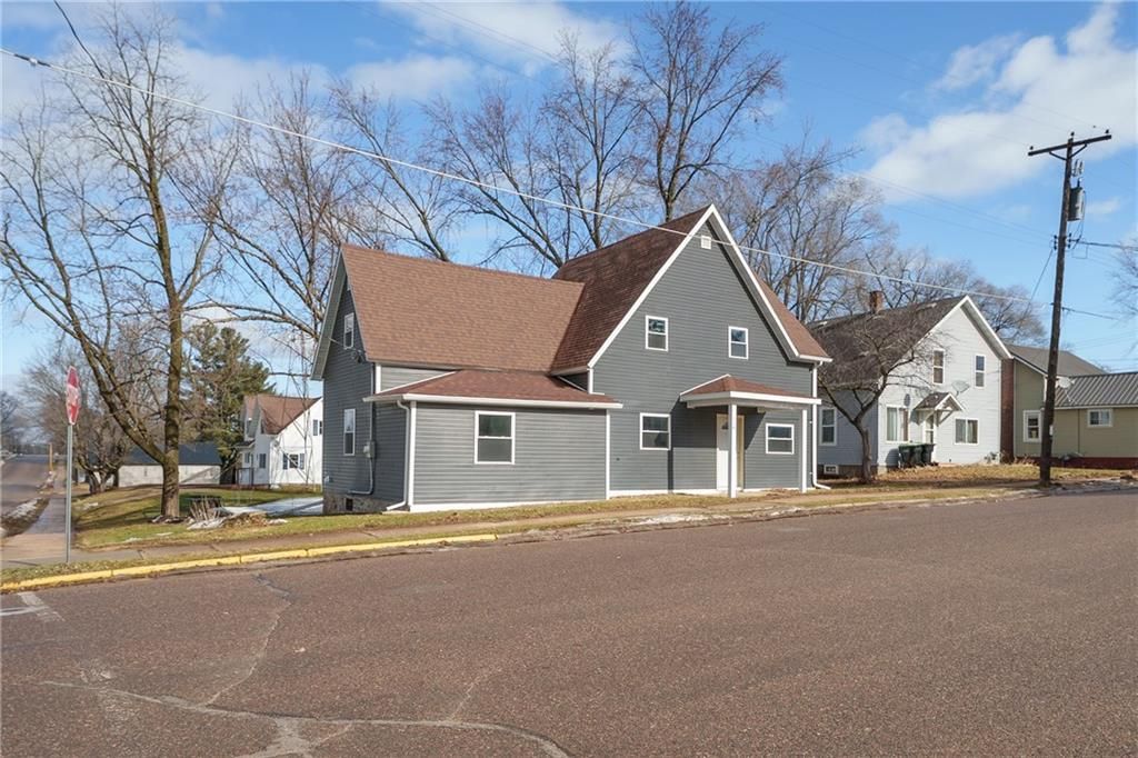 Photo of 114 W School STREET, Greenwood, WI 54437 (MLS # 1598531)