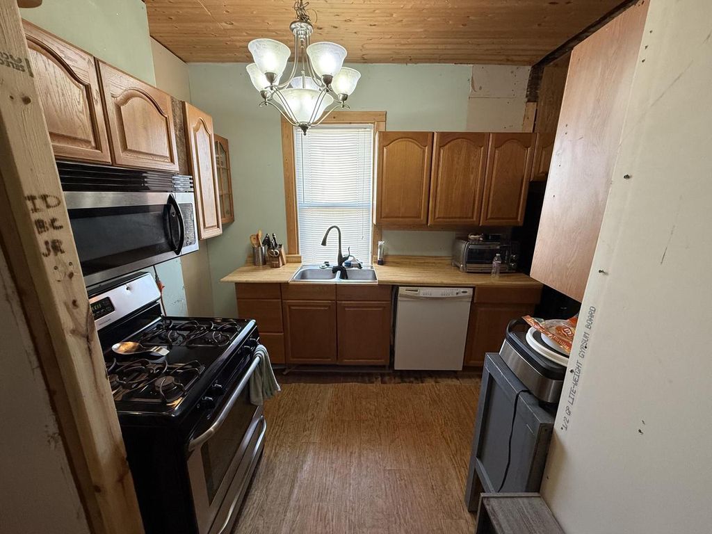 Photo of 1322 Summit AVENUE, Racine, WI 53404 (MLS # 1938249)