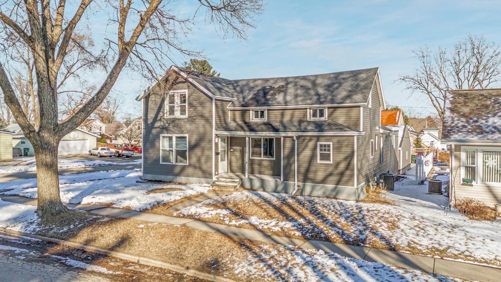 Photo of 1202 S Pearl STREET, New London, WI 54961 (MLS # 50321485)