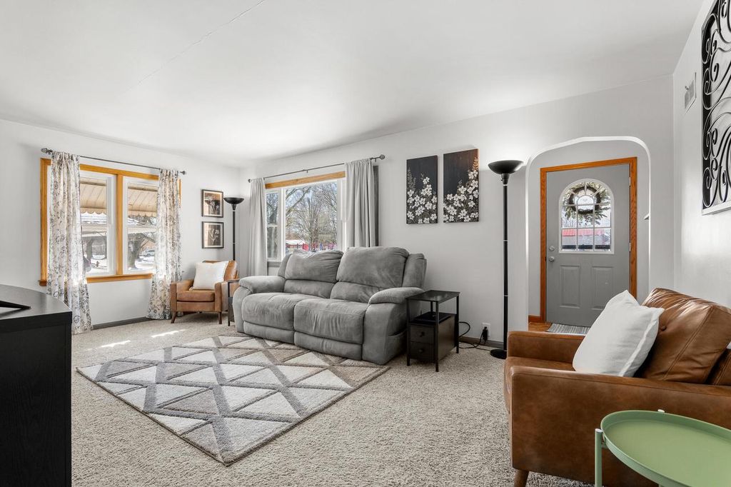 Photo of 631 S 32nd STREET, Manitowoc, WI 54220 (MLS # 1951623)