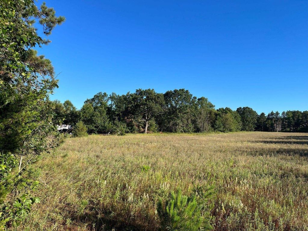 Photo of N66W25704 Big Sky DRIVE, Sussex, WI 53089 (MLS # 1944902)