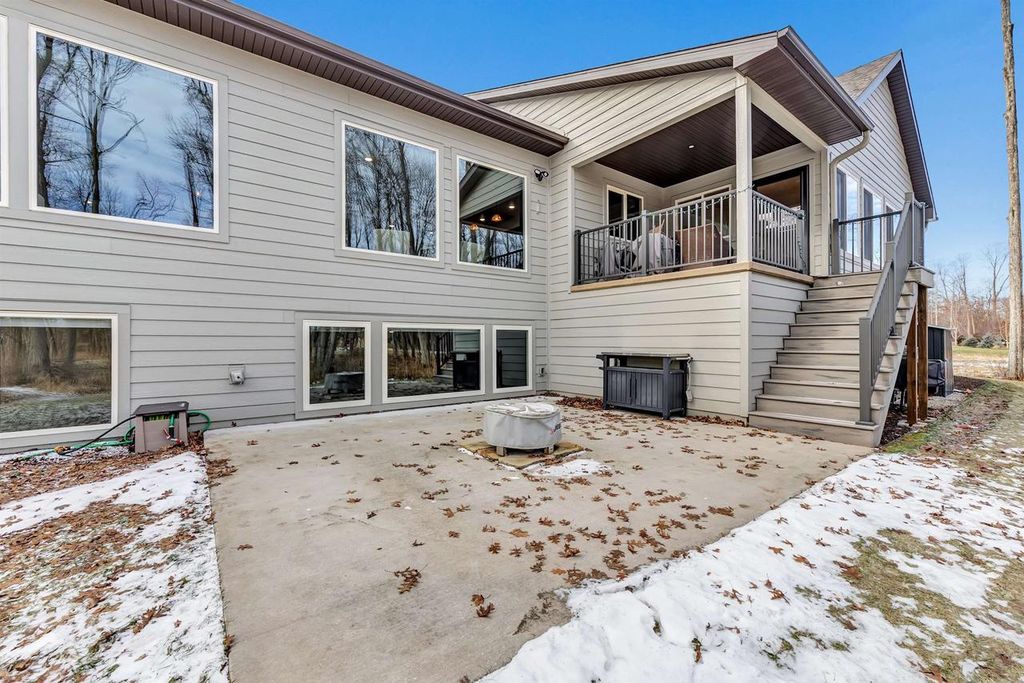 Photo of 2442 Loxley COURT, Suamico, WI 54173 (MLS # 50320160)