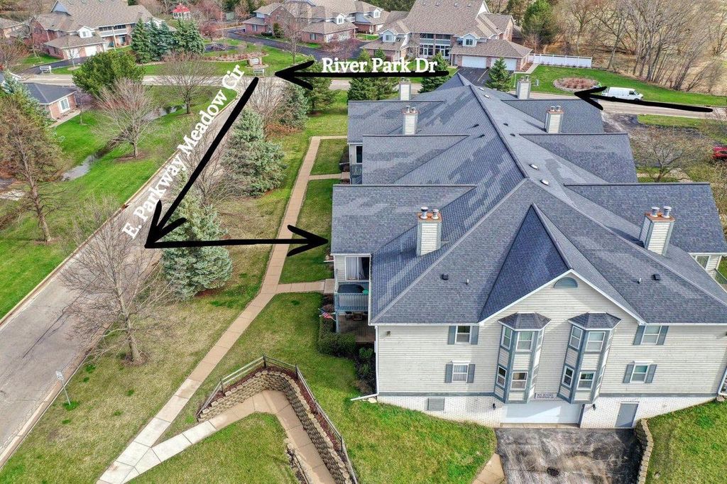 Photo of N25W24069 River Park DRIVE #10, Pewaukee, WI 53072 (MLS # 1956207)