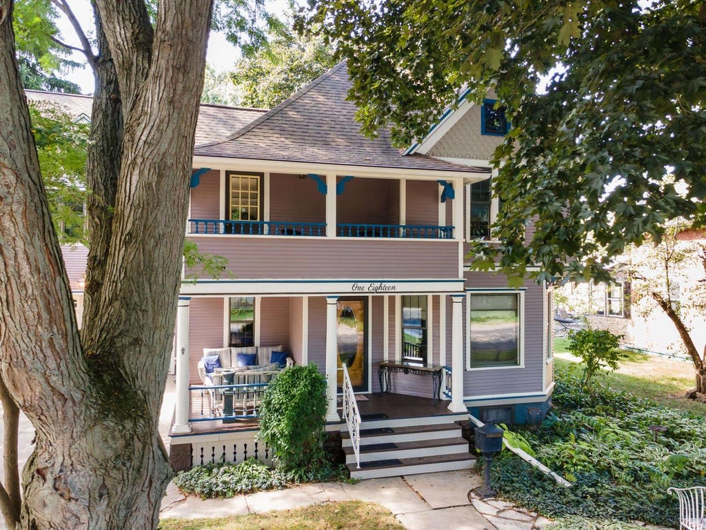 Photo of 118 Washington AVENUE, Lodi, WI 53555 (MLS # 2032209)