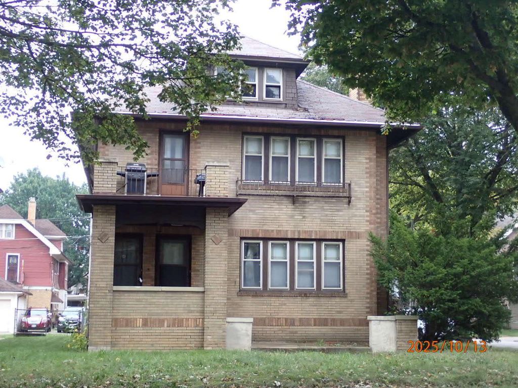 Photo of 2802 N 51st STREET #2804, Milwaukee, WI 53210 (MLS # 1951312)