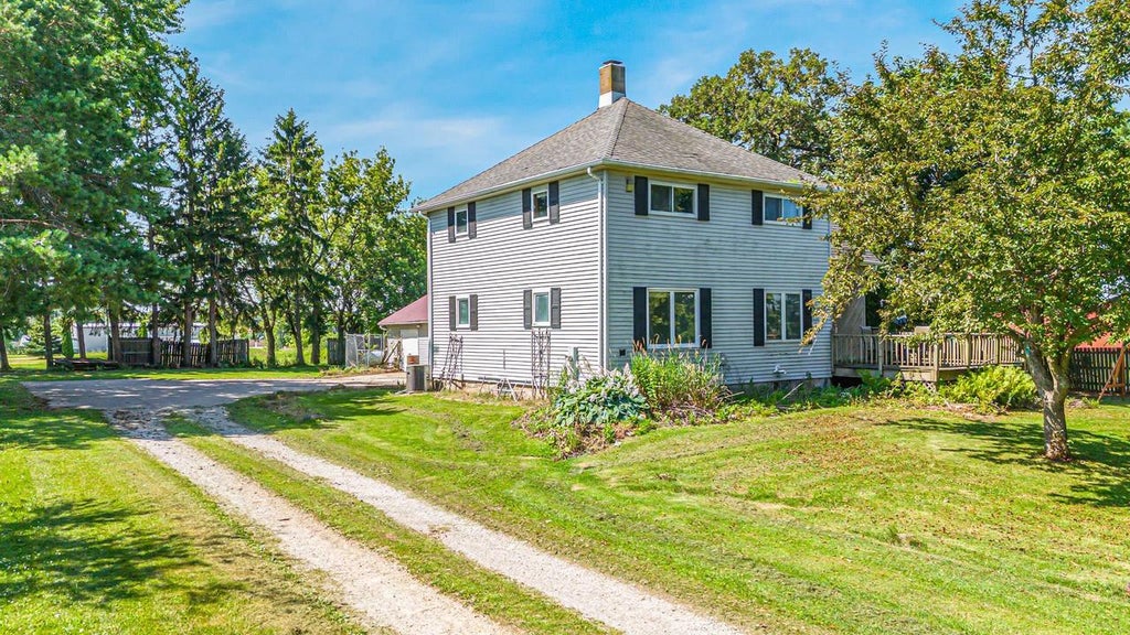 Photo of 1896 E Main STREET, Omro, WI 54963 (MLS # 50329087)