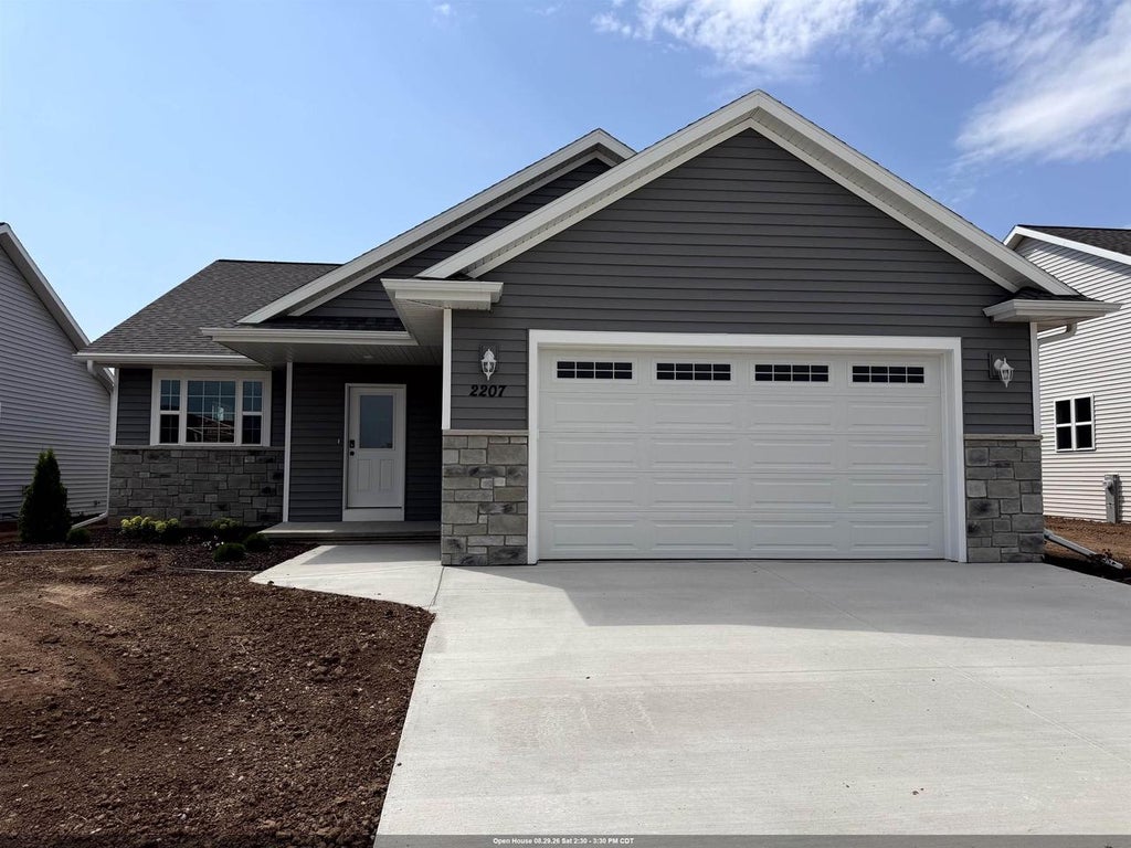 Photo of 2207 Golden Gate DRIVE, Appleton, WI 54913 (MLS # 50328769)