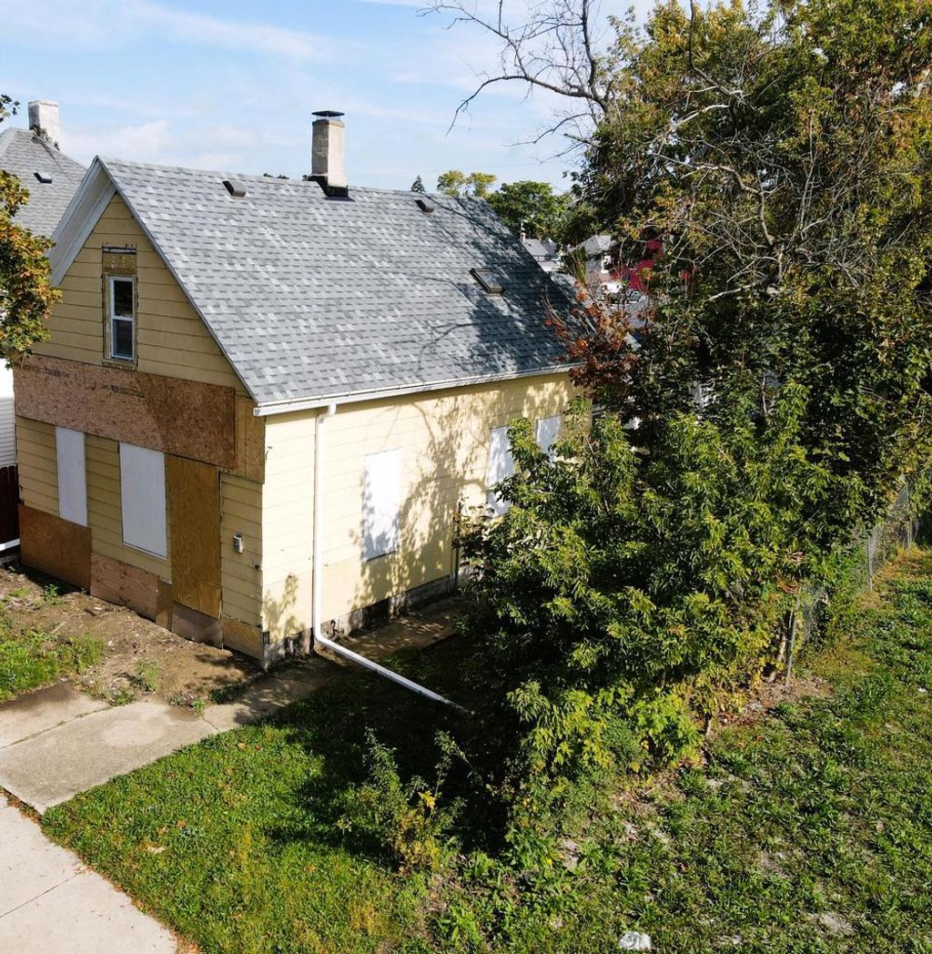 Photo of 1907 Clark STREET, Racine, WI 53403 (MLS # 1940315)