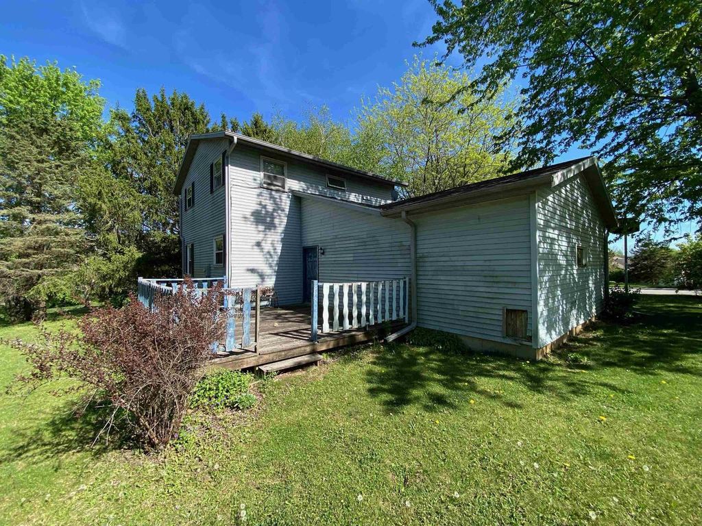 Photo of 400 Linda ROAD, Mount Horeb, WI 53572 (MLS # 2023636)