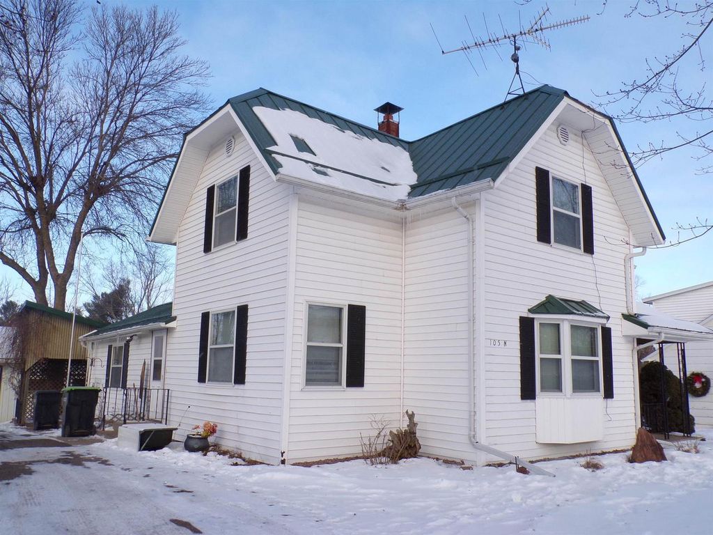 Photo of 105 N Hendren AVENUE, Greenwood, WI 54437 (MLS # 22600350)