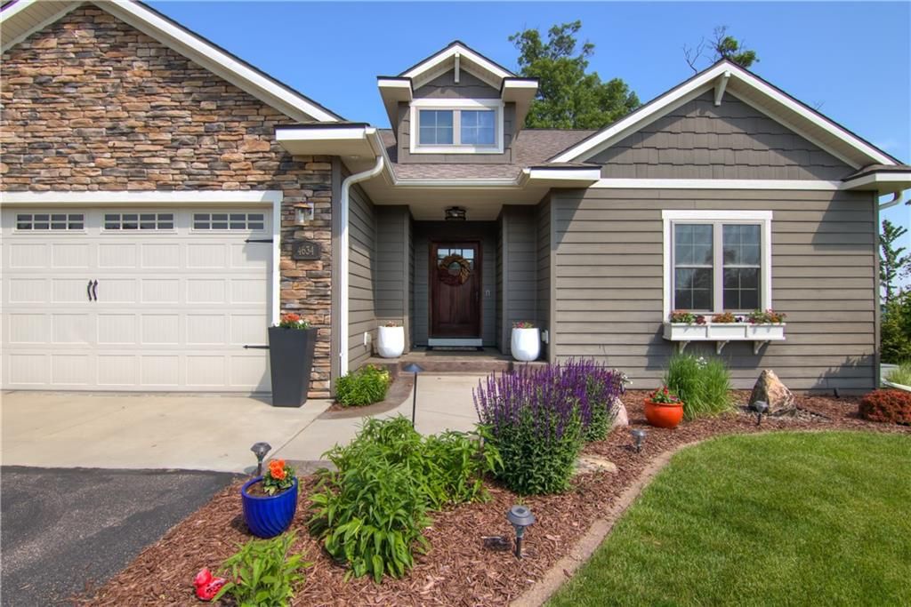 Photo of 4634 S Oakwood Hills, Eau Claire, WI 54701 (MLS # 1598780)