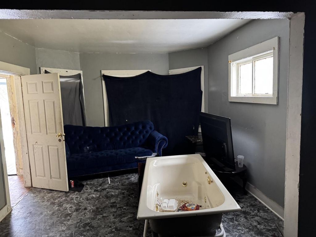 Photo of 1649 N 29th STREET #1651, Milwaukee, WI 53208 (MLS # 1945303)