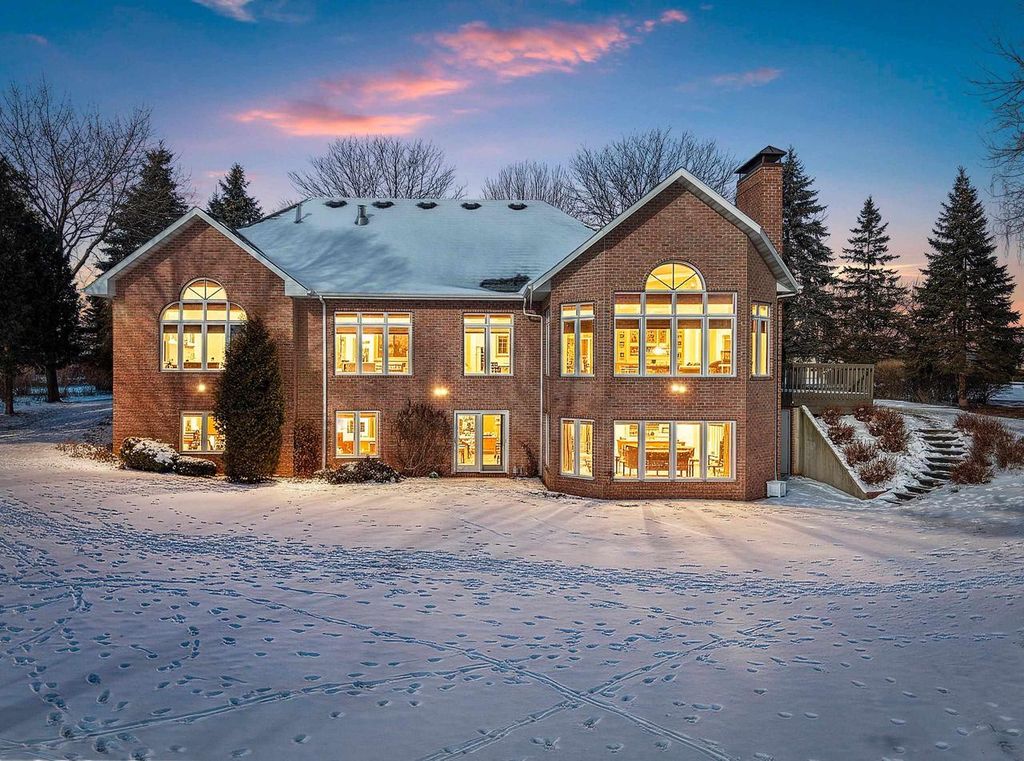 Photo of 2355 Lost Dauphin ROAD, De Pere, WI 54115 (MLS # 50320587)