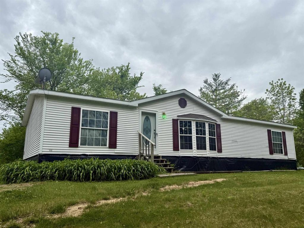 Photo of 18571 Hilltop ROAD, Sparta, WI 54656 (MLS # 2024145)