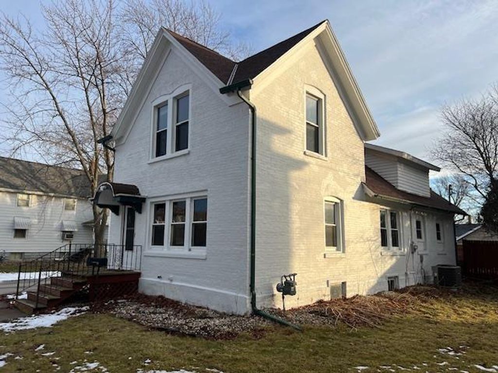 Photo of 182 6th STREET, Fond Du Lac, WI 54935 (MLS # 50319820)