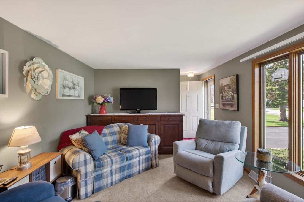 Photo of 3141 Revere ROAD, Plover, WI 54467 (MLS # 22601661)