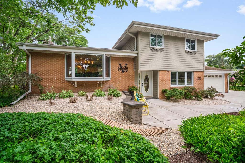 Photo of 5393 S Allenwood LANE, Hales Corners, WI 53130 (MLS # 1973775)