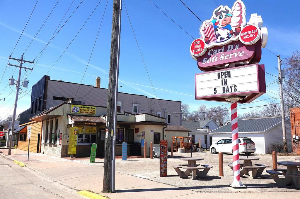 Photo of 1232 Park STREET, Stevens Point, WI 54481 (MLS # 22601395)