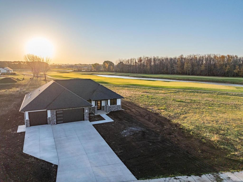 Photo of 713 Royal St Pats DRIVE, Wrightstown, WI 54180 (MLS # 50320634)