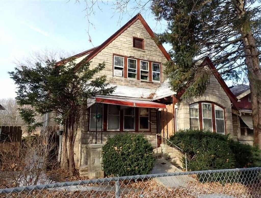 Photo of 3643 N 15th STREET #3643A, Milwaukee, WI 53206 (MLS # 1937325)