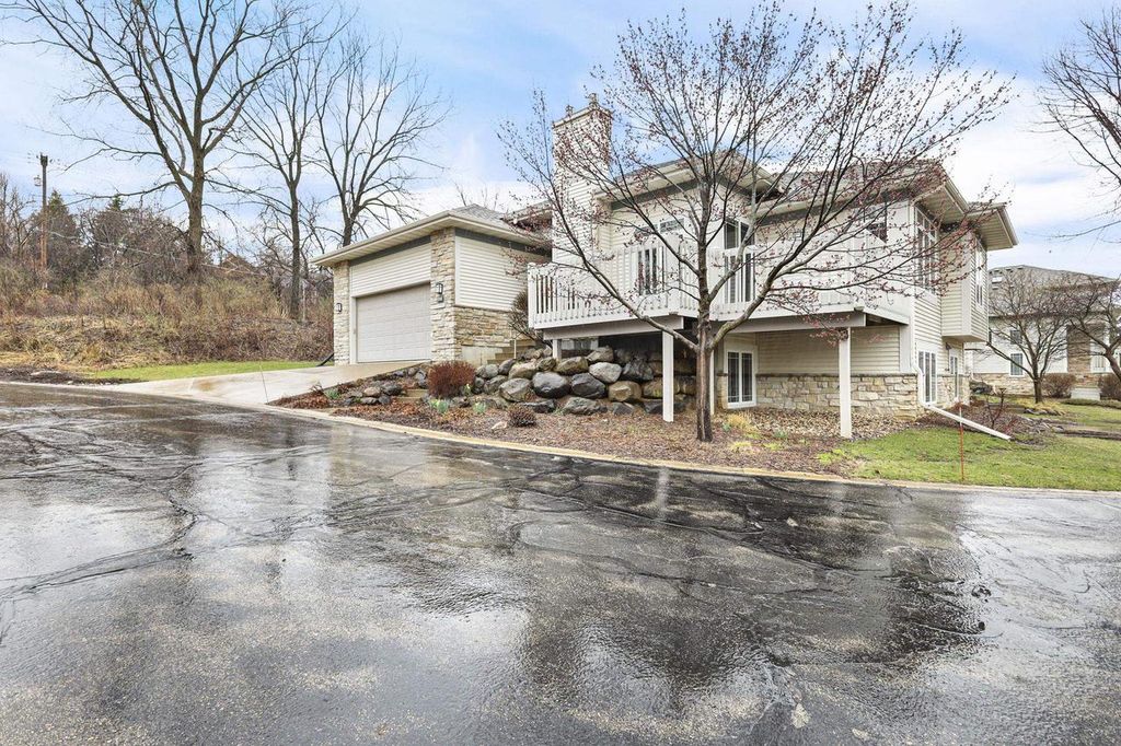 Photo of 3216 Conservancy LANE, Middleton, WI 53562 (MLS # 2020010)