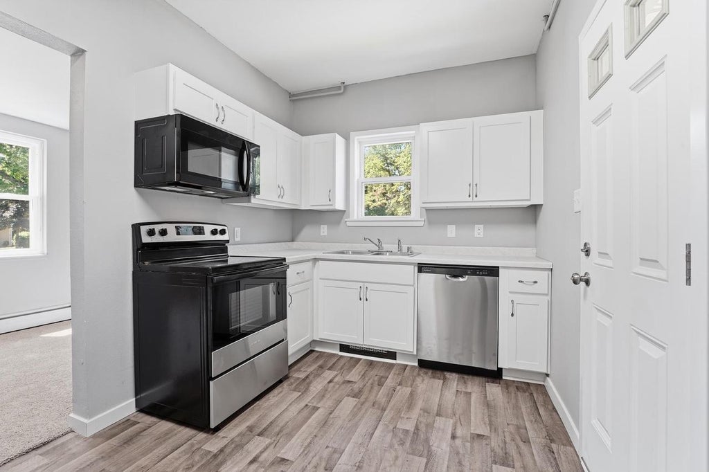 Photo of 402-404 S Main STREET, Deerfield, WI 53531 (MLS # 2025881)