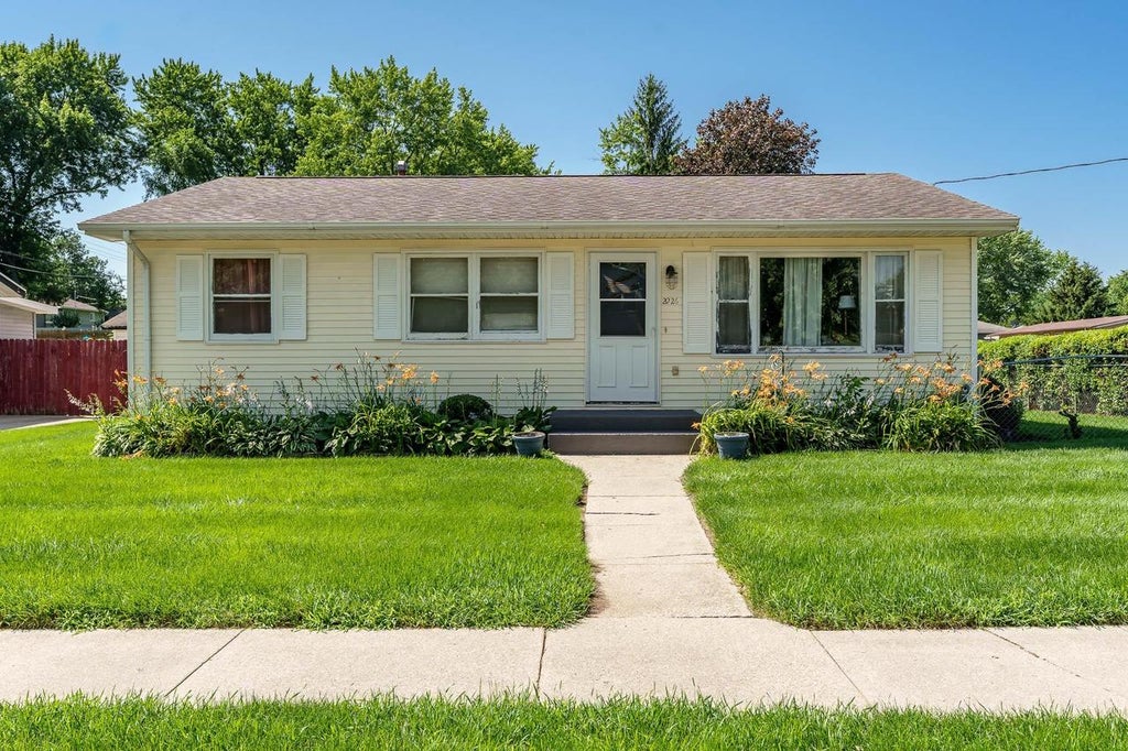 Photo of 2026 Merrill STREET, Beloit, WI 53511 (MLS # 2028012)