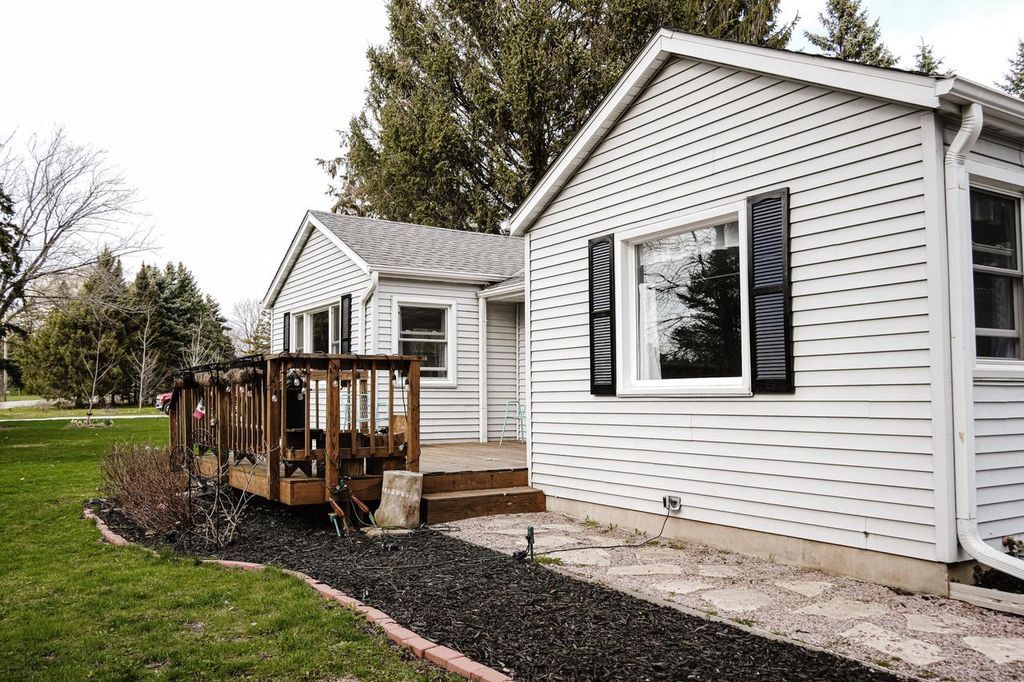 Photo of 3014 Green Bay ROAD, Port Washington, WI 53074 (MLS # 1960333)