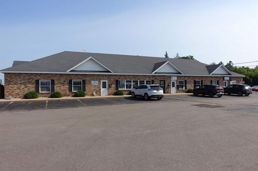 Photo of 2811 8th Street South St #2821 8th Street Sout, Wisconsin Rapids, WI 54494 (MLS # 22505095)