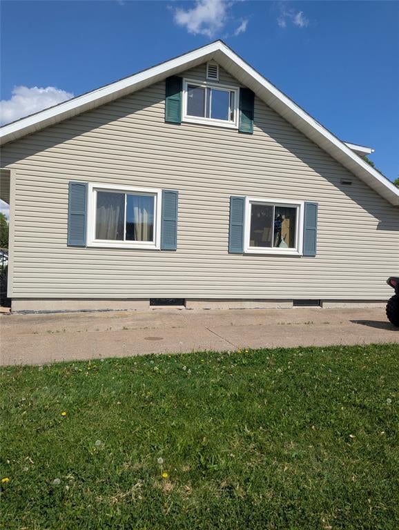 Photo of 418 E School ST, Thorp, WI 54777 (MLS # 1603381)