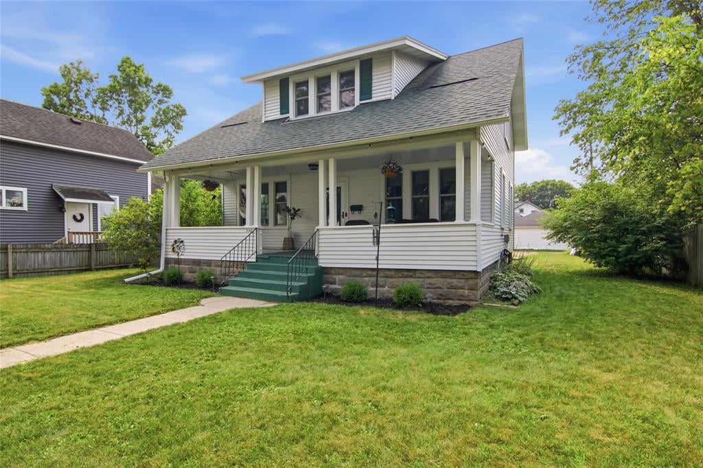 Photo of 540 Cochrane STREET, Eau Claire, WI 54703 (MLS # 1604133)