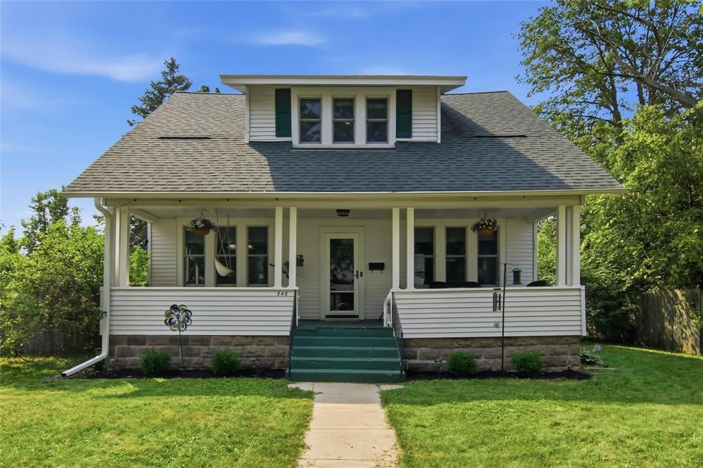 Photo of 540 Cochrane STREET, Eau Claire, WI 54703 (MLS # 1604133)