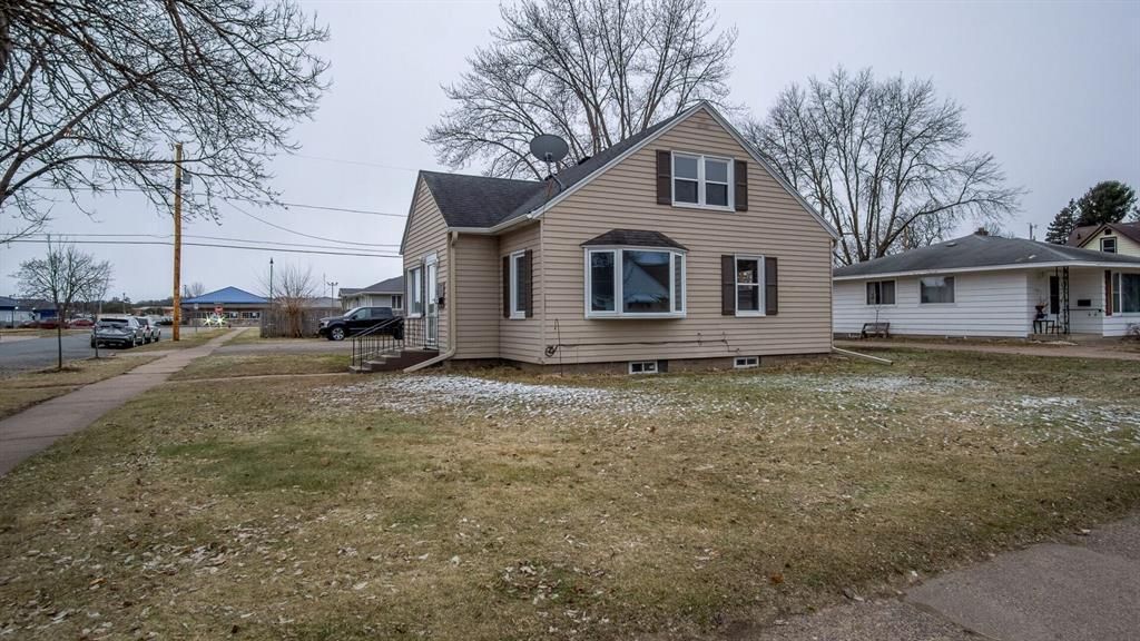 Photo of 1706 Birney STREET, Eau Claire, WI 54701 (MLS # 1599151)