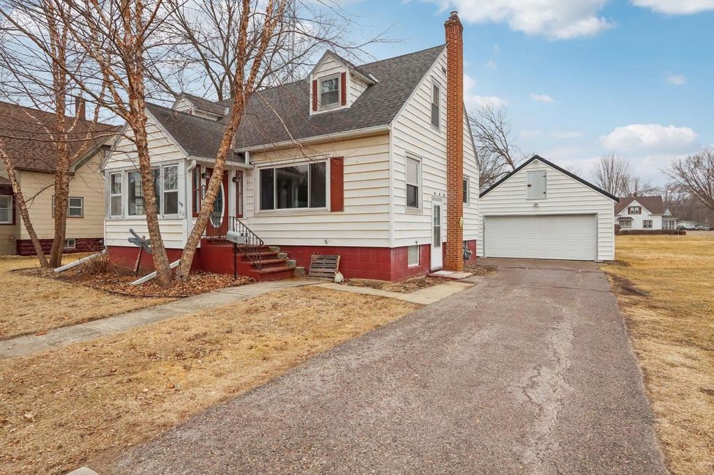 Photo of 412 W Main STREET, Reedsburg, WI 53959 (MLS # 2017922)