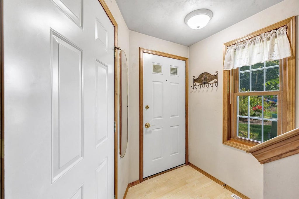 Photo of 2567 Telluride TRAIL, Green Bay, WI 54313 (MLS # 50331921)