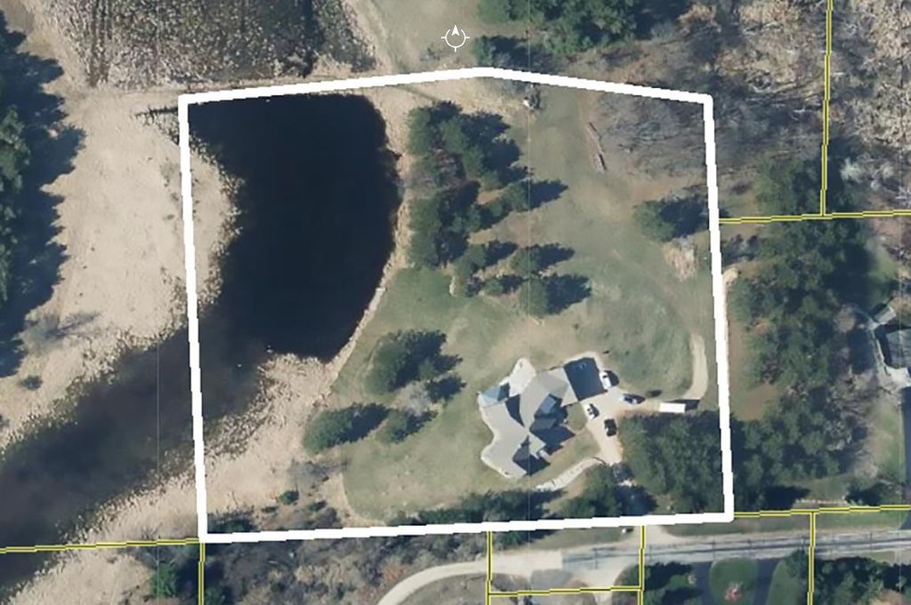 Photo of E9588 Mulroy ROAD, New London, WI 54961 (MLS # 50322080)