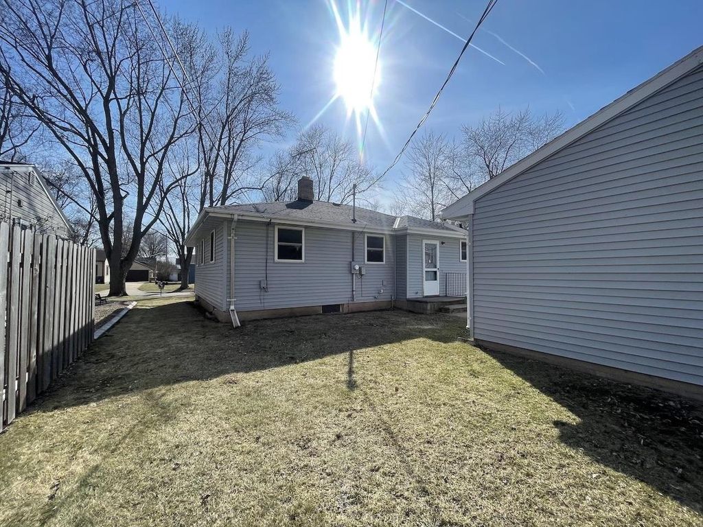 Photo of 492 Cottage Grove AVENUE, Green Bay, WI 54304 (MLS # 50323447)