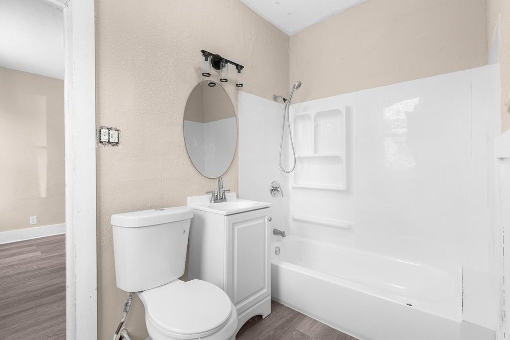 Photo of 2463 W Chambers STREET #2465, Milwaukee, WI 53206 (MLS # 1984628)