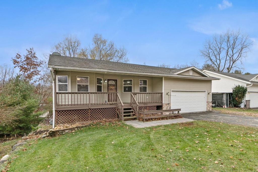 Photo of W10765 E Harmony DRIVE, Lodi, WI 53555 (MLS # 2012775)