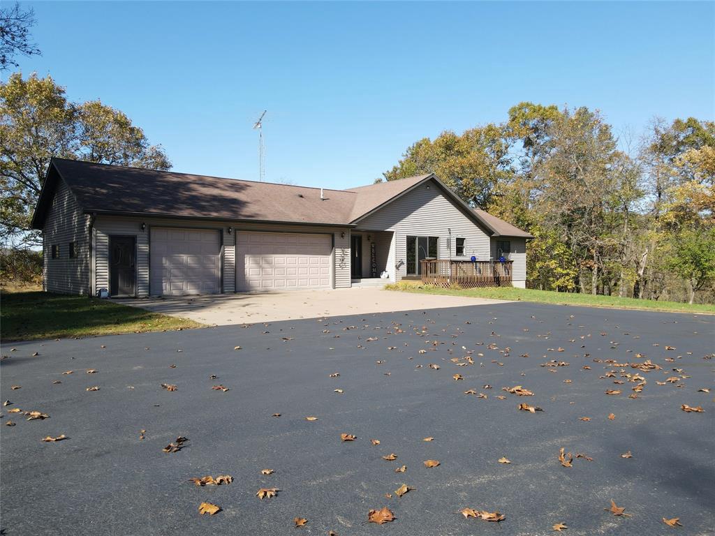 Photo of W2089 Spring Creek ROAD, Durand, WI 54736 (MLS # 1605780)