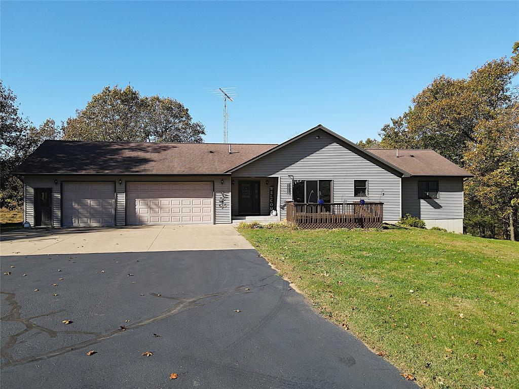 Photo of W2089 Spring Creek ROAD, Durand, WI 54736 (MLS # 1605780)